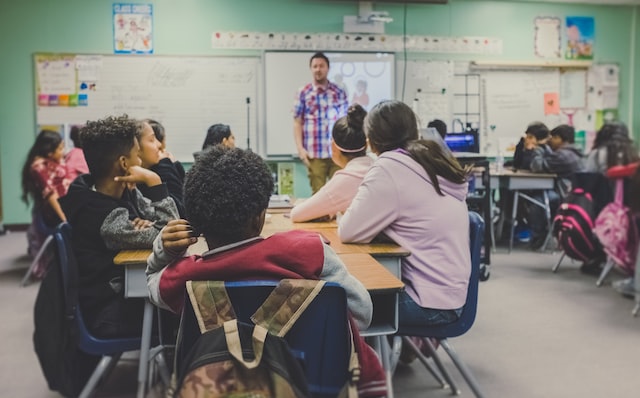 Éducation : des élèves du Calvados apprennent en marchant